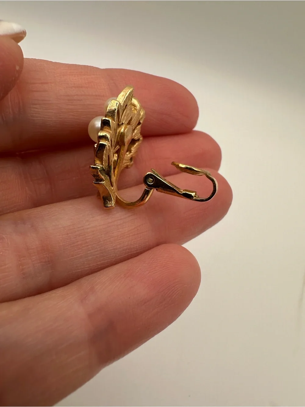 Trifari Gold-Tone Pearl Cluster Leaf Brooch with Matching Earrings